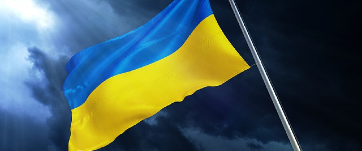 ukrajina vlajka tmavé nebo
