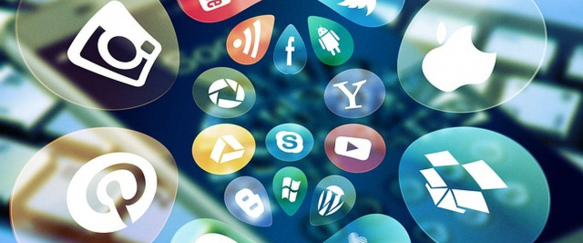 smartfon a symboly sociálnych sietí