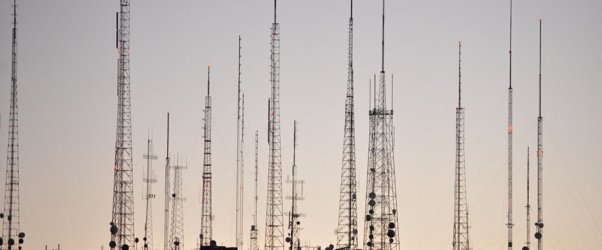 vysielacie, telekomunikačné veže